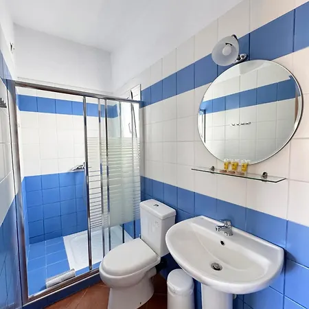 διόνυσος 2* Λιμένας