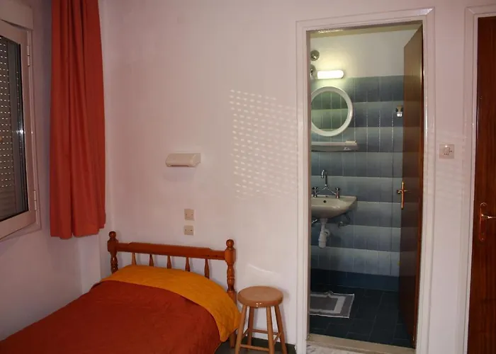 Dionyssos 2*